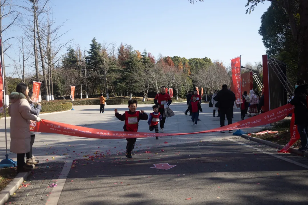 回望2024 启航2025 | 创世大发2025年度战略年会顺利召开 回望2024 启航2025 | 创世大发2025年度战略年会顺利召开